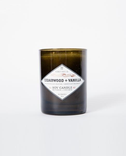 SYDNEY HALE Candle / Cedarwood + Vanilla